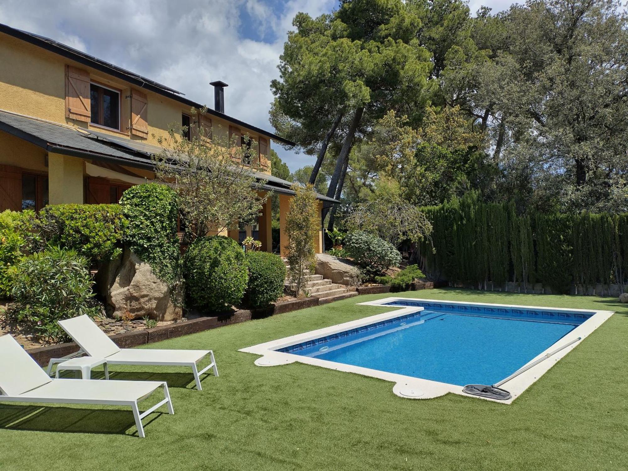 Sant Cebrià de VallaltaCasa Feliz别墅 外观 照片