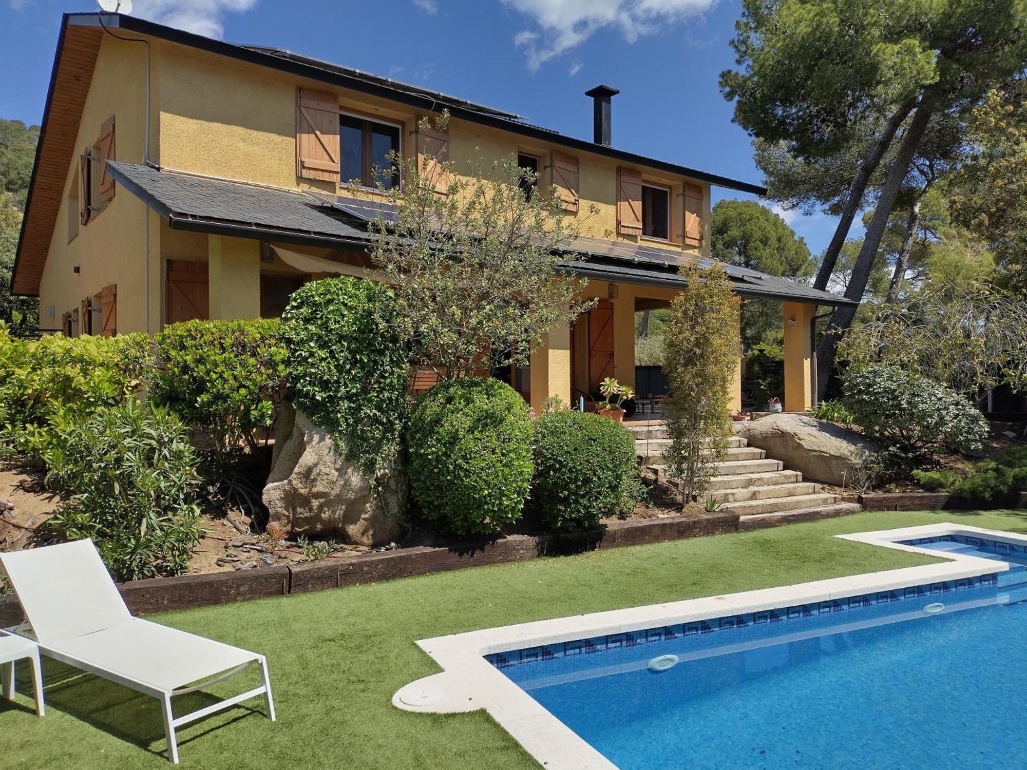 Sant Cebrià de VallaltaCasa Feliz别墅 外观 照片